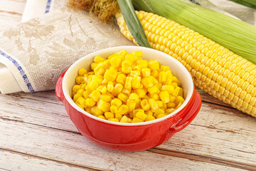 Canned yellow corn in the bowl