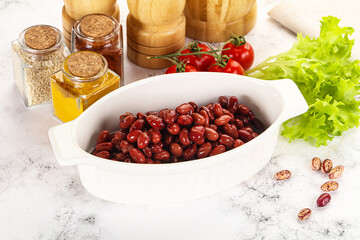 Canned red beans in the bowl