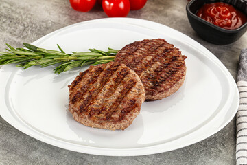 Grilled two beef burger cutlet