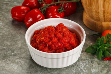 Fresh tomato puree pasta sauce