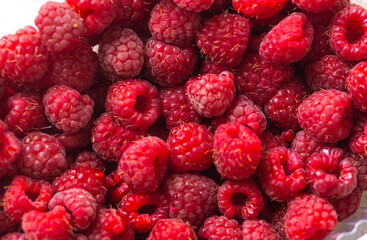 fresh raspberries close-up macro photography, shallow depth of field