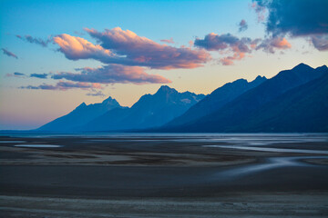 Yellowstone Lake lakebed at golden hour
