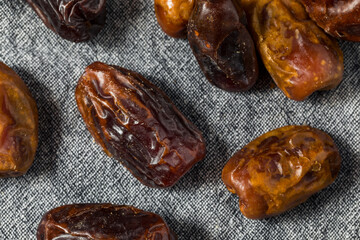 Raw Organic Arabic Medjool Dates