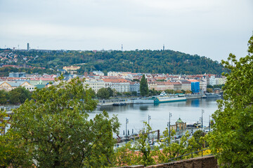 Obraz premium Overlooking the city landscape of Vyšehrad Cemetery Park, Prague, Czech Republic