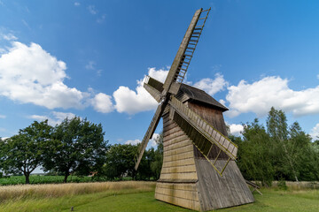 Stary młyn wiatrowy Kozlak © Mariusz Brychcy