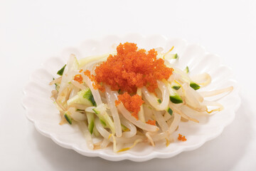 シシャモ卵ともやしとキュウリの和え物