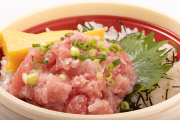 ネギトロ丼