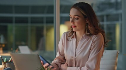 Surprised businesswoman reading smartphone sms closeup. Excited woman reacting