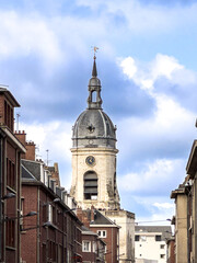 Fototapeta premium Unveiling Amiens Charms: Exploring the Captivating Streets of the Historic Village