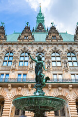 Obraz premium Hamburg town hall Rathaus with Hygieia fountain