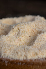 fresh crumbly bread crumbs from dehydrated white bread