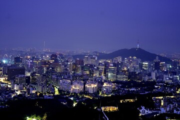 Obraz premium 인왕산에서 바라본 풍경