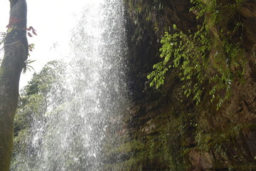 Places to see in Meghalaya Wards Lake, Seven Sisters Falls, Garden of Caves, Umiam Lake 