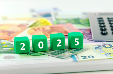 2025, Geld, Taschenrechner