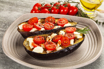 Baked eggplant with cheese and tomato