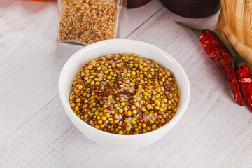 Spicy mustard sauce with seeds