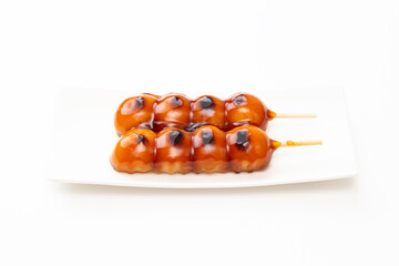 白背景にみたらし団子