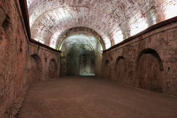 Obraz premium Passage underneath walls of town, Bastion of Saint Martin, Lucca in Tuscany Italy