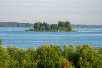 The green island, confluence of two rivers.