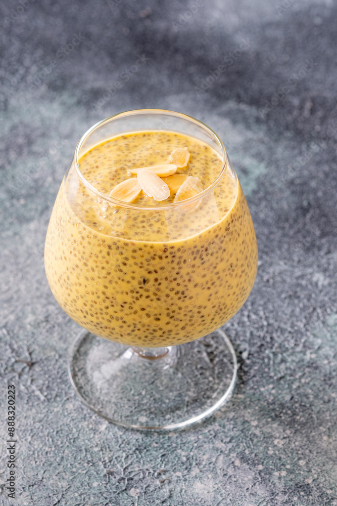 Sticker mango chia pudding