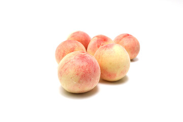 白背景の桃