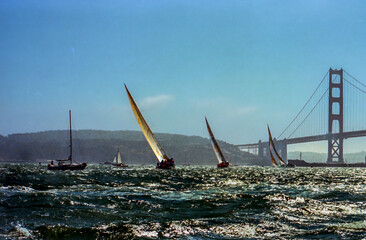 Fototapeta premium Yacht Race Golden Gate Bridge