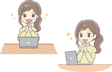 私服の女性がパソコン画面を見て目を輝かせている