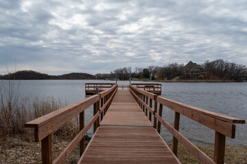 Naklejka premium Views of a Minnesota lake on a cloudy day