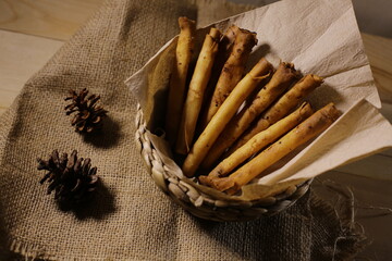 sweet arum cheese roll, a snack that tastes sweet