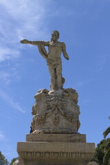 Estatua en Zaragoza.