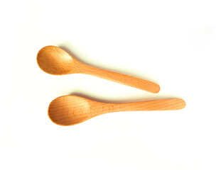 2本の木のスプーン2本