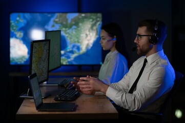 Dispatching support centers for freight transportation. Logistics and navigation of cargo delivery