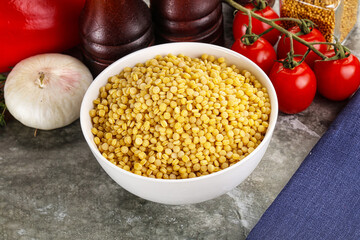 Dry ptitim heap in the bowl