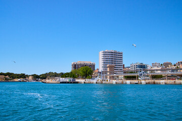 Reise nach Mallorca. Die Küste von Palma de Mallorca.