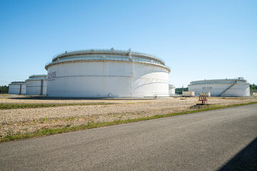 Large capacity petrochemical tanks on tanks farm