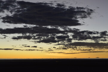 Entardecer no Uyuni na Bolívia