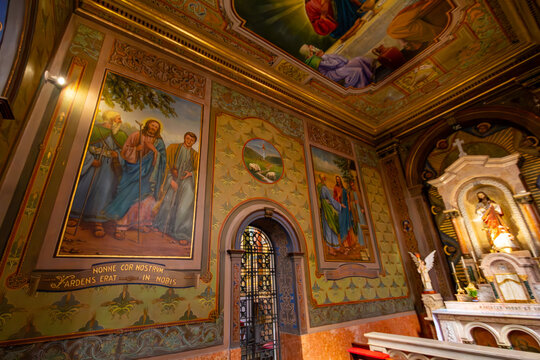 Nonne Cor Nostrvm Ardens Erat in Nobis - S&Atilde;O PAULO, SP, BRAZIL - JUNE 01, 2024: Paintings in the chapel of Nossa Senhora da Expecta&ccedil;&atilde;o do &Oacute; Church, inscription Nonne Cor Nostrvm Ardens Erat in Nobis.