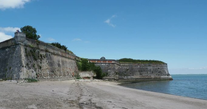 Citadelle de Ch&acirc;teau-d'Ol&eacute;ron, forteresse Vauban construite en front de mer dans la Baie Sud de l'&Icirc;le d'Ol&eacute;ron en Charente-Maritime