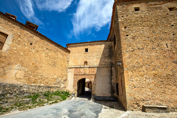 Puerta de la Villa, entrance to the town of Pedraza, Segovia, Castilla y Leon, Spain, by the medieval wall