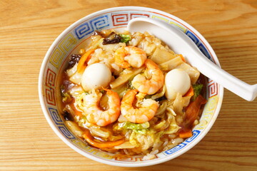 海鮮中華丼