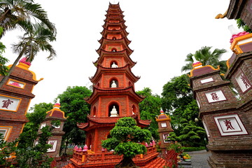 Tran Quoc Pagoda (Chua Tran Quoc), a Buddhist temple with numerous shrines at Thanh Nien, Yen Phu, Tay Ho, Ha Noi, Vietnam