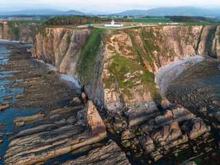 Faro del Cabo Busto en Asturias a vista de drone