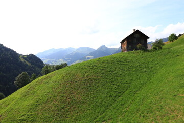Fototapeta premium wooden house in the mountains