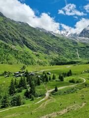 Fototapeta premium Village de Miage on the Tour du Mont Blanc, France 