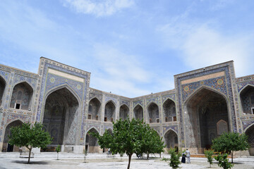 Courtyard of Tilya-Kori Madrasah, Registan, Samarkand, Uzbekistan