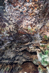 Lanzarote Vulkanhöhle mit farbiger Beleuchtung