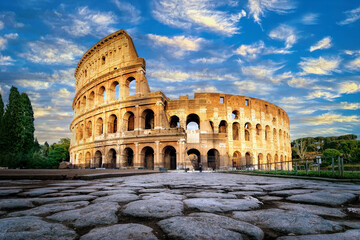 Naklejka premium Coliseum at sunset in Rome, Italy.