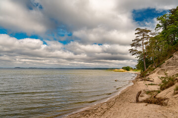 Uferweg unterhalb der Steilküste am Achterwasser zwischen Pudagla und Neppermin auf Usedom