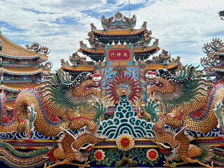 Fototapeta premium Wihan Thep Sathit Phra Kitti Chaloem or Nacha Sa Thai Chue Shrine is the most famous landmark in Chonburi, Thailand 