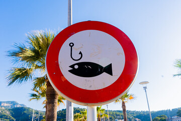 sign no fishing allowed